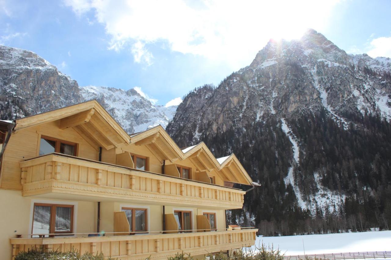 Hotel Kirchdach Gschnitz Exteriör bild