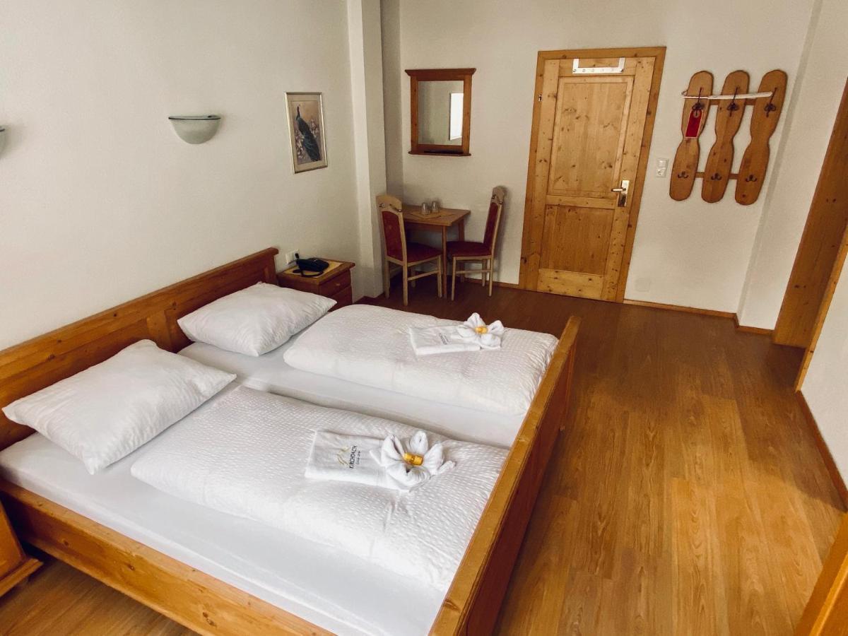 Hotel Kirchdach Gschnitz Exteriör bild